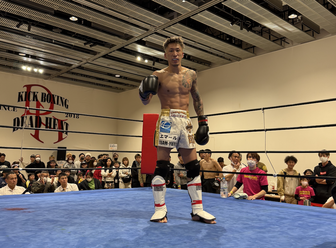 サトシコーチ、KO勝ち！背中で見せる「コーチの覚悟」