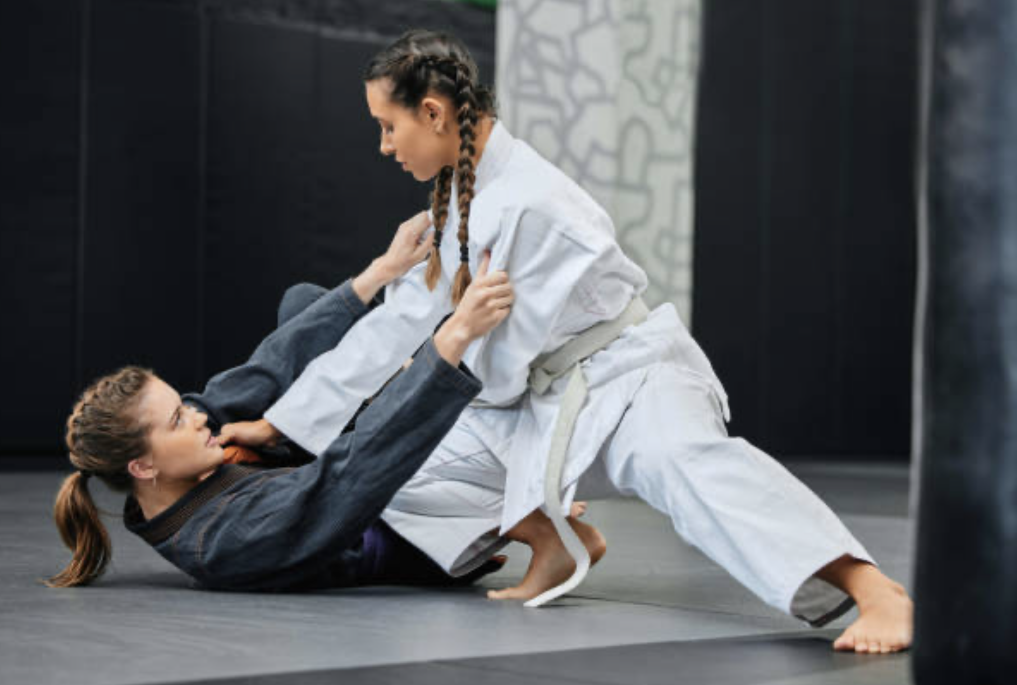 腹筋に効果的なグラウンドコントロールの動き